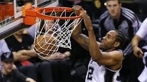 Kawhi Leonard wurde während der Genesung von den Los Angeles Clippers erneuert